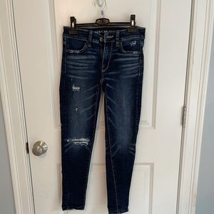 dark blue american eagle jeans
